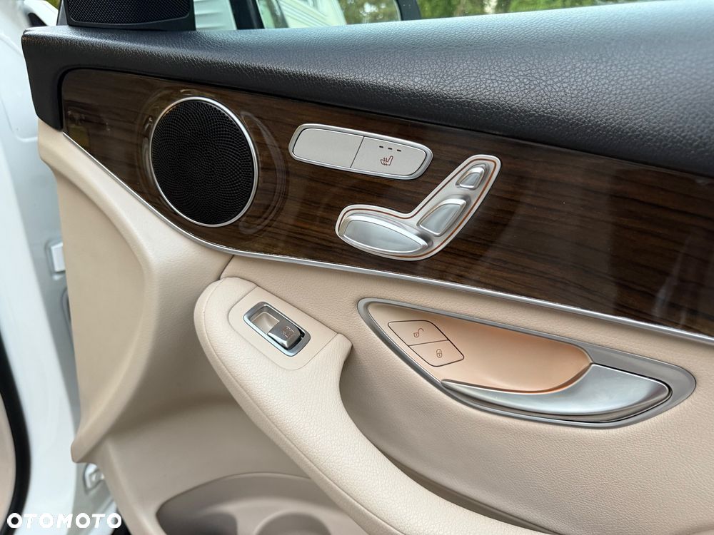 Mercedes-Benz GLC 300 4Matic 9G-TRONIC - 23