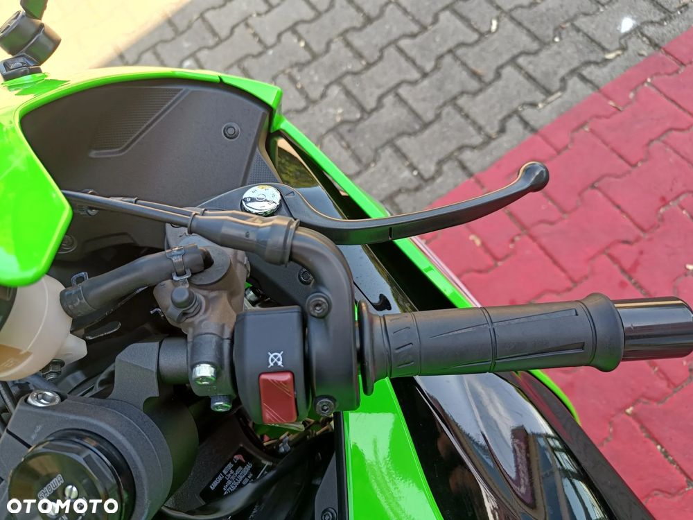 Kawasaki ZX - 11