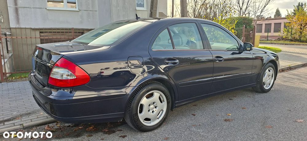 Mercedes-Benz Klasa E 200 CDI Classic - 2