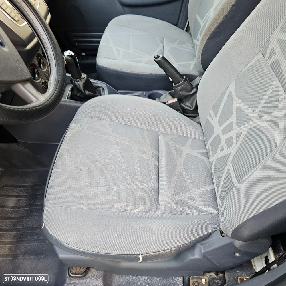 Ford Connect Longa TA A/C - 14