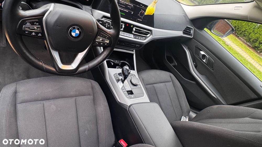 BMW Seria 3 320d xDrive - 8