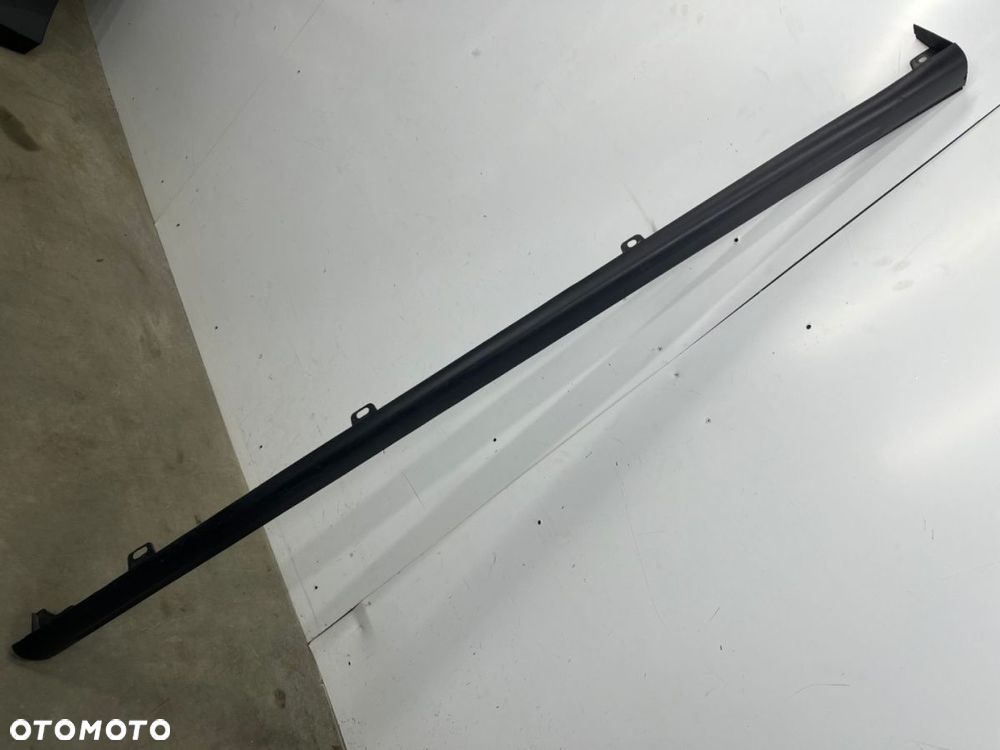 Nakładka progu Volvo V40 S40 sedan kombi 95-04r. lewa listwa próg zewnętrzny 30618432 - 1