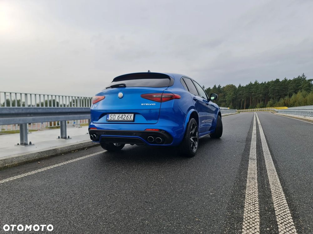 Alfa Romeo Stelvio V6 2.9 Bi-Turbo AT8-Q4 Quadrifoglio - 13