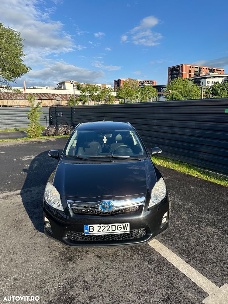 Toyota Auris - 2