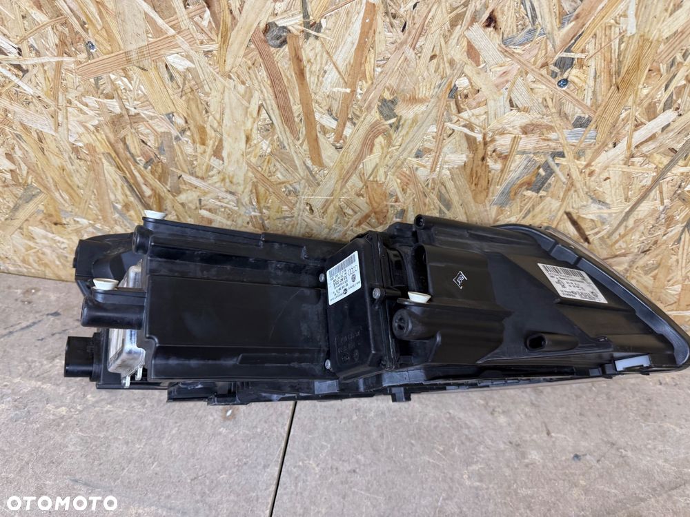 SKODA OCTAVIA 2 II BI XENON LIFT SKRĘTNY KOMPLETNA LEWA LAMPA 1Z1941015G - 3