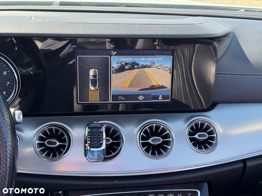 Mercedes-Benz Klasa E 200 4-Matic 9G-TRONIC - 8