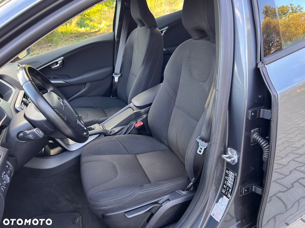 Volvo V40 D2 Kinetic - 20