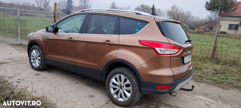 Ford Kuga 2.0 TDCi 4x4 Aut. Titanium - 2
