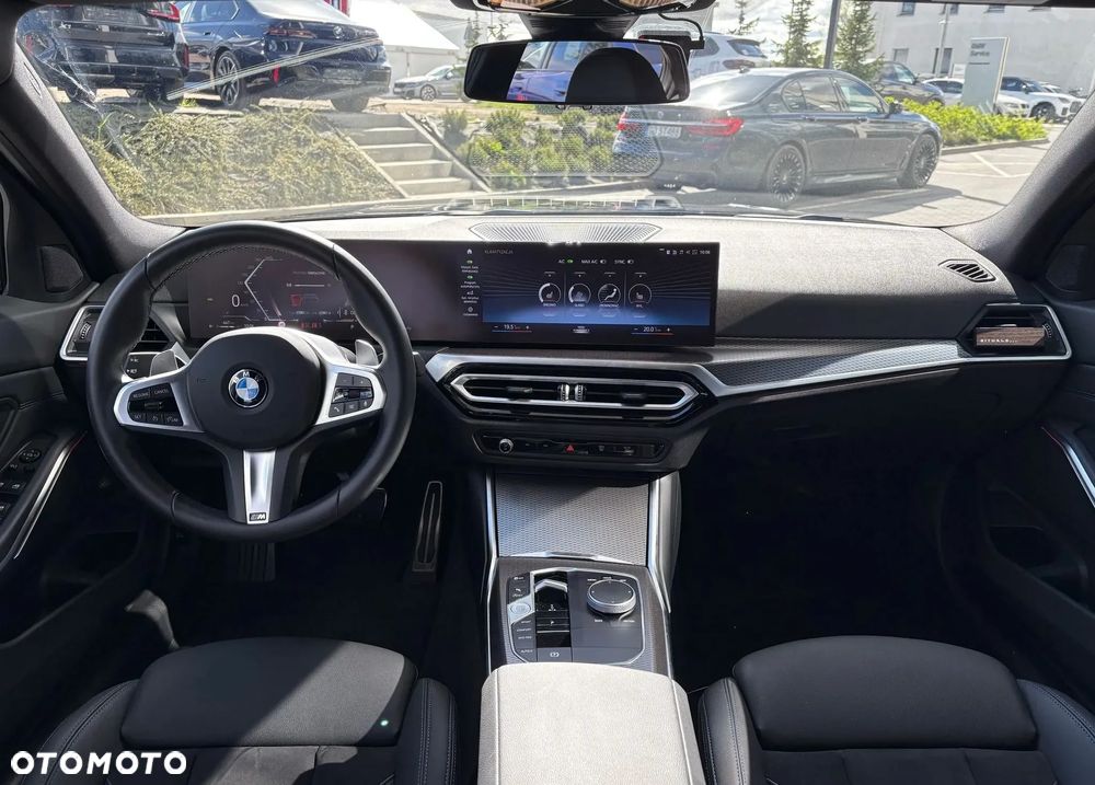 BMW Seria 3 318i M Sport - 15