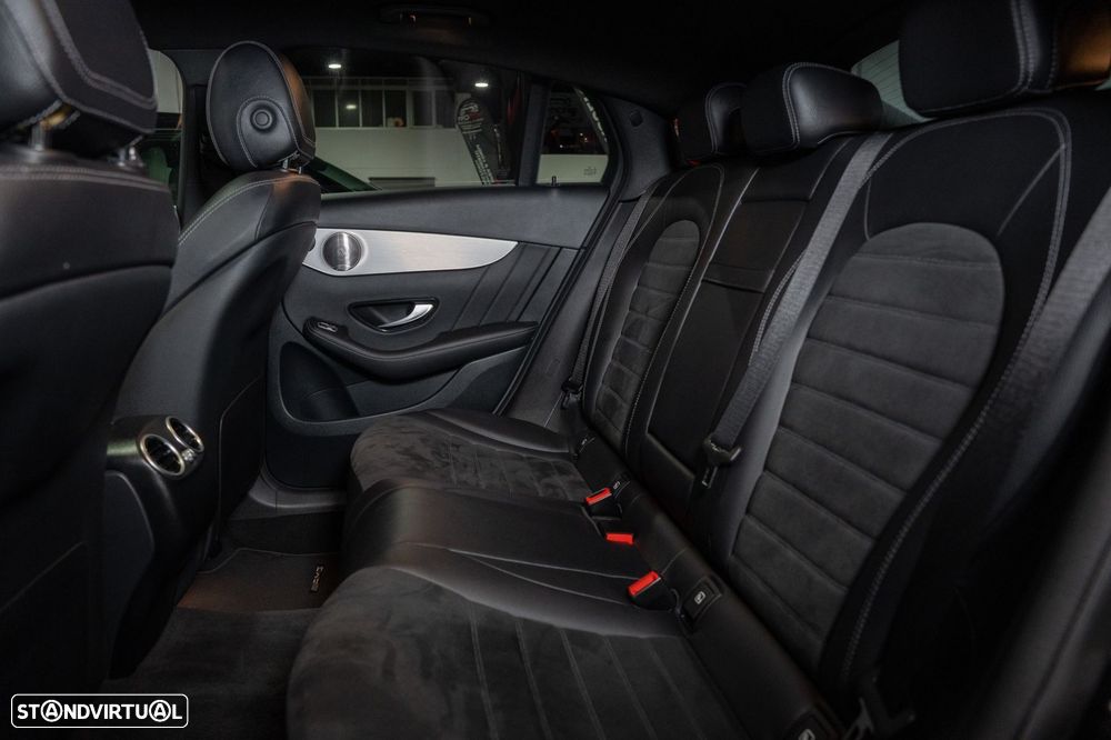 Mercedes-Benz GLC 300 de Coupé 4Matic - 32
