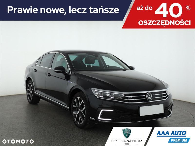 Volkswagen Passat - 2