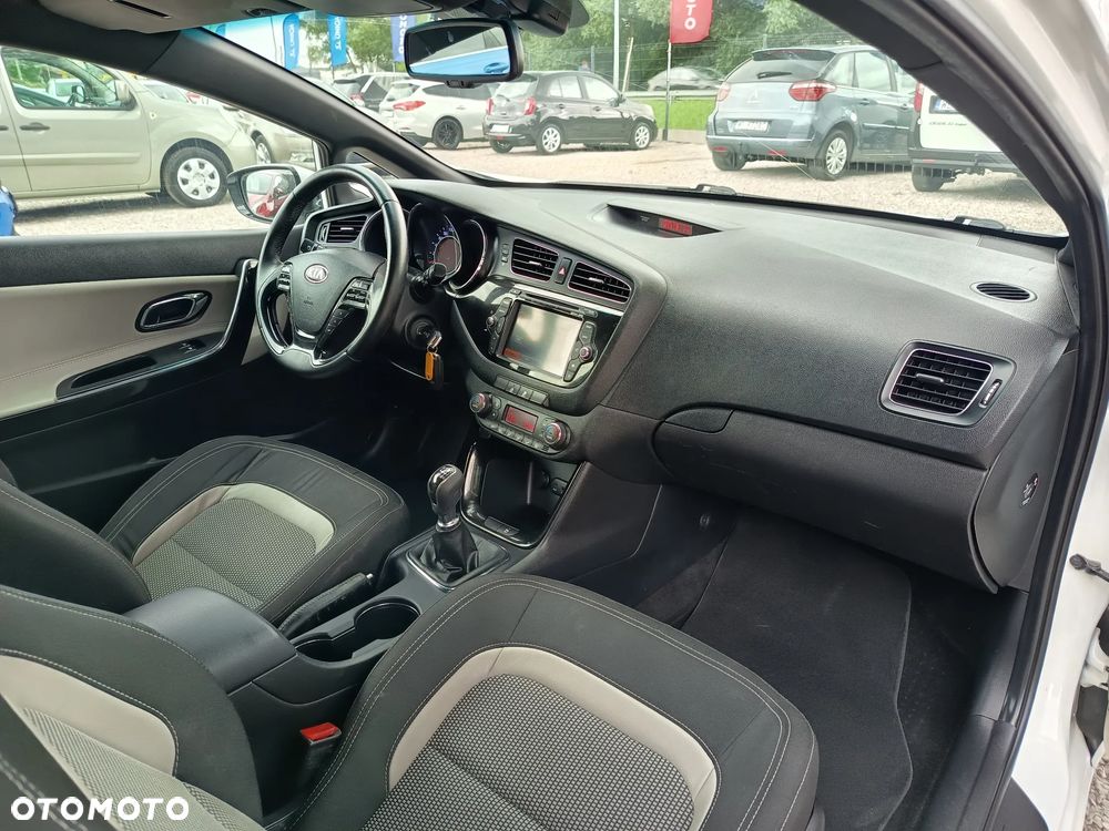 Kia ProCeed 1.6 CRDi ISG Spirit - 25