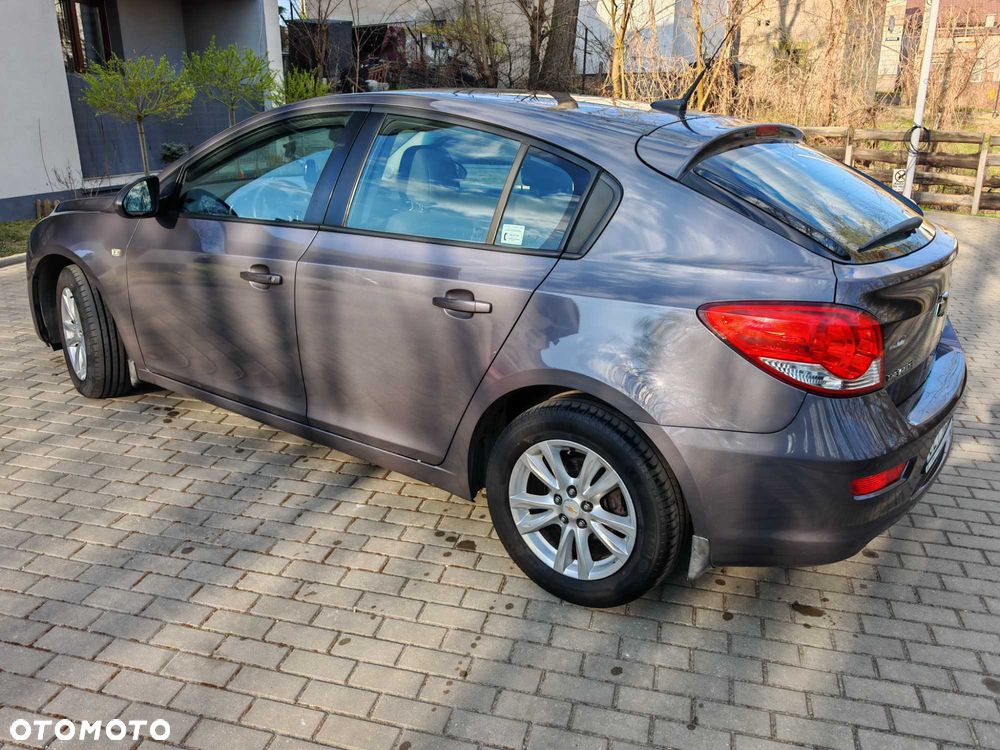 Chevrolet Cruze - 3