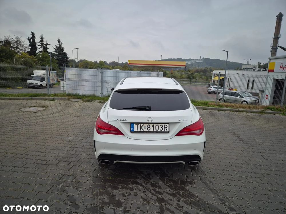 Mercedes-Benz CLA 250 4-Matic AMG Line - 5