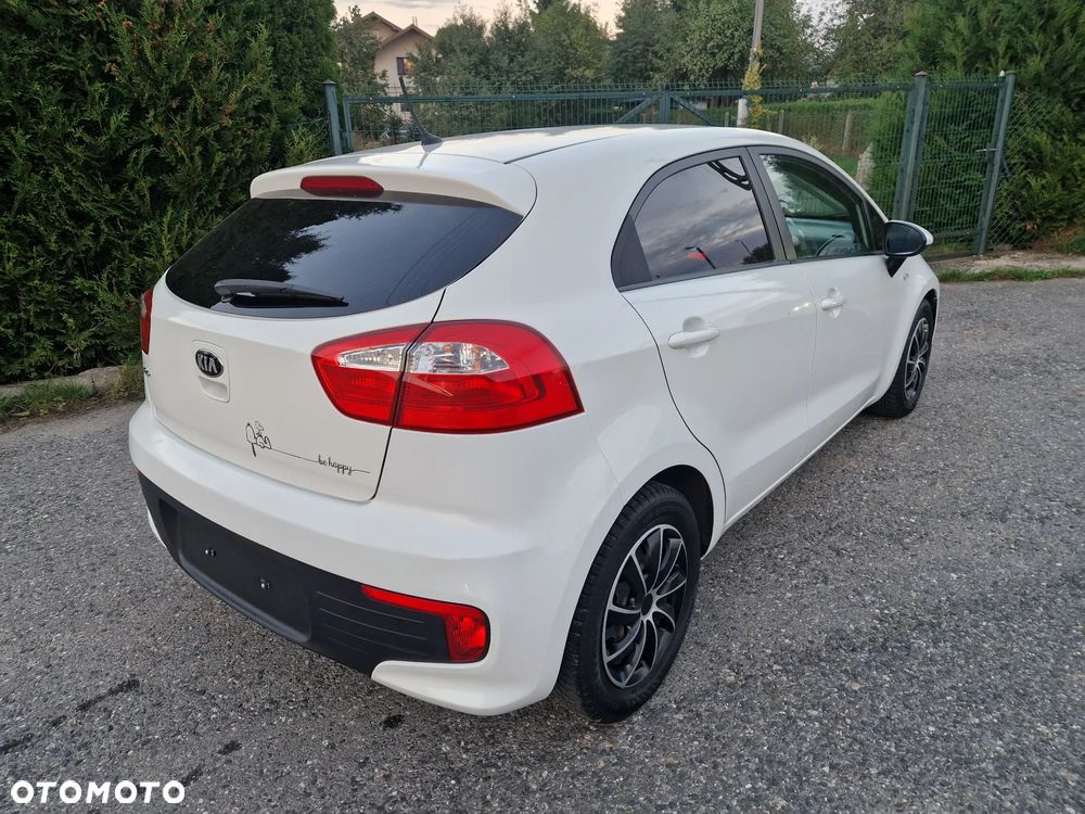 Kia Rio 1.2 Dream Team Edition - 3