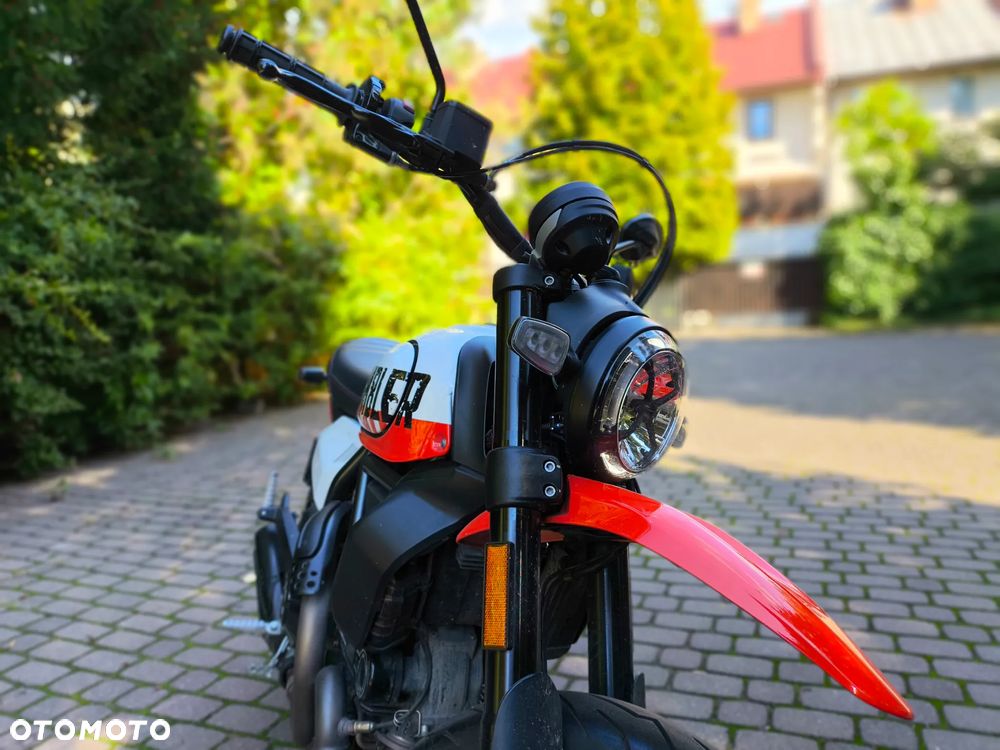 Ducati Scrambler - 2