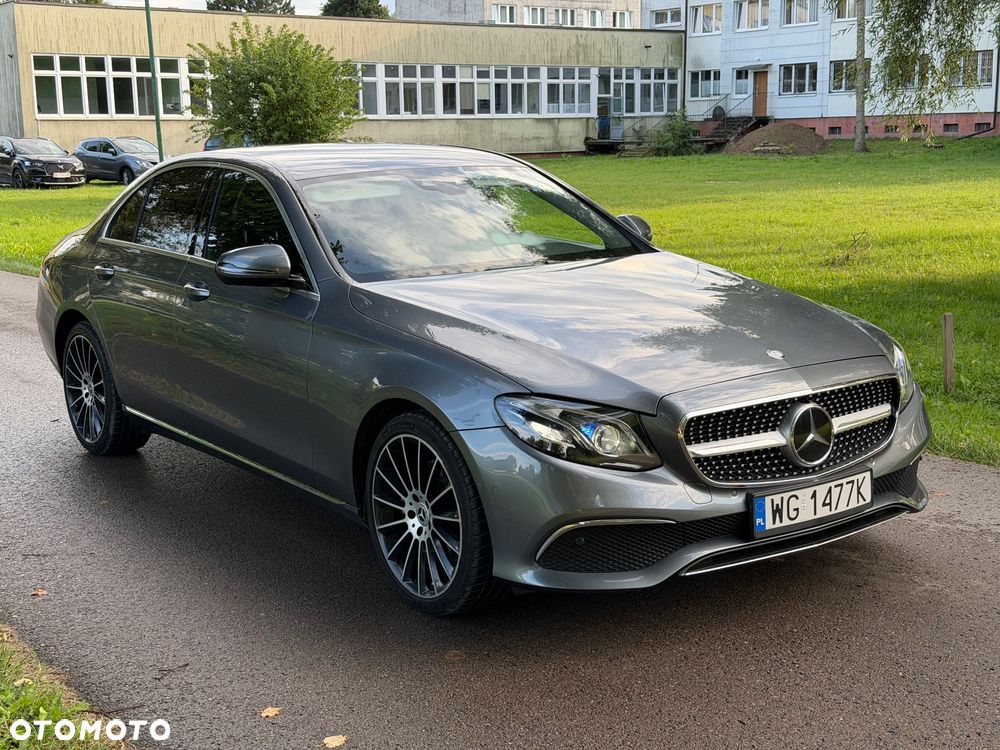 Mercedes-Benz Klasa E 220 d 4-Matic 9G-TRONIC - 3