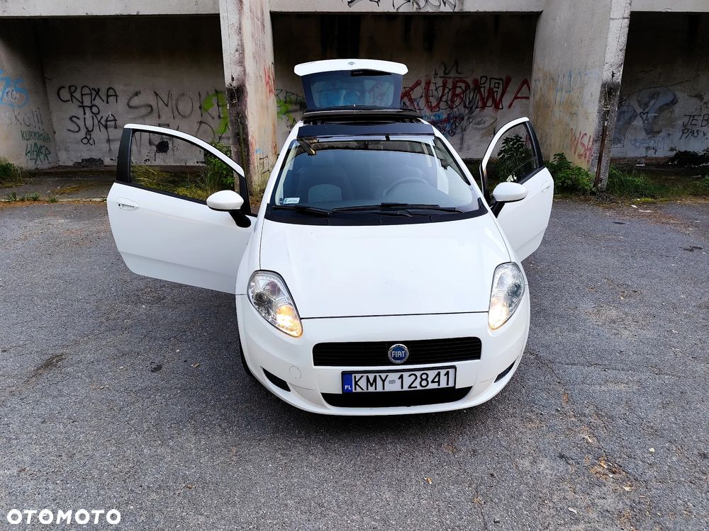 Fiat Grande Punto 1.4 8V Emotion - 18