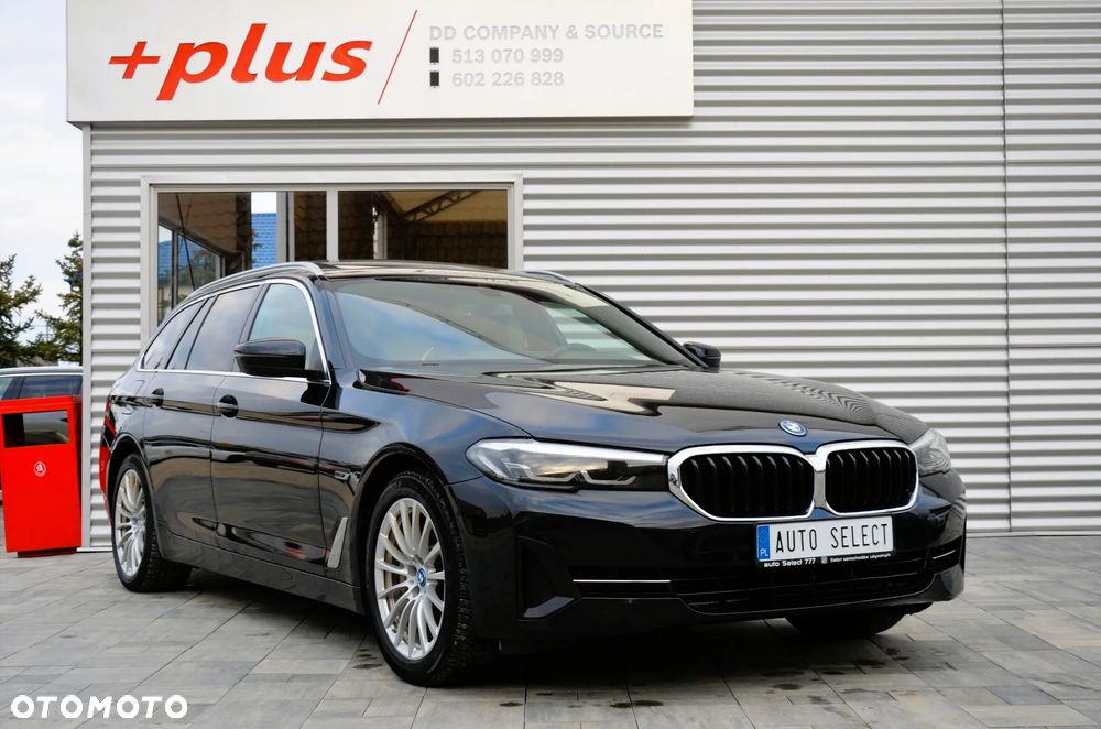 BMW Seria 5 520e Luxury Line - 2