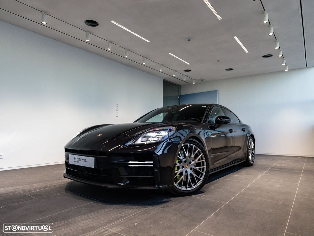 Porsche Panamera 4 E-Hybrid - 2