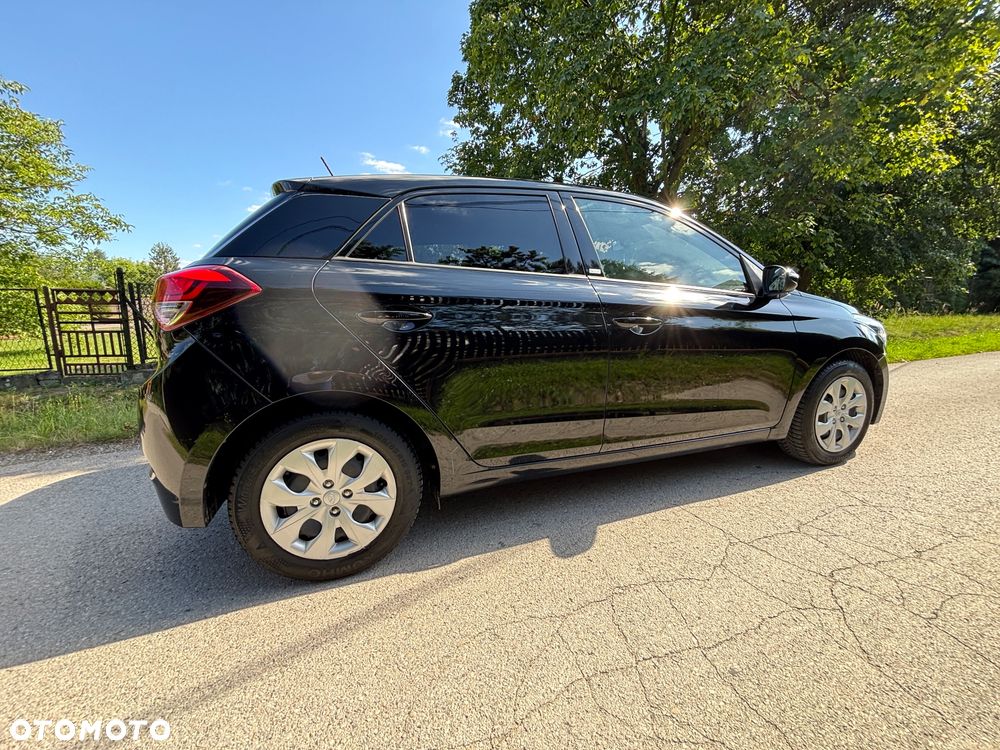 Hyundai i20 1.2 Passion - 8
