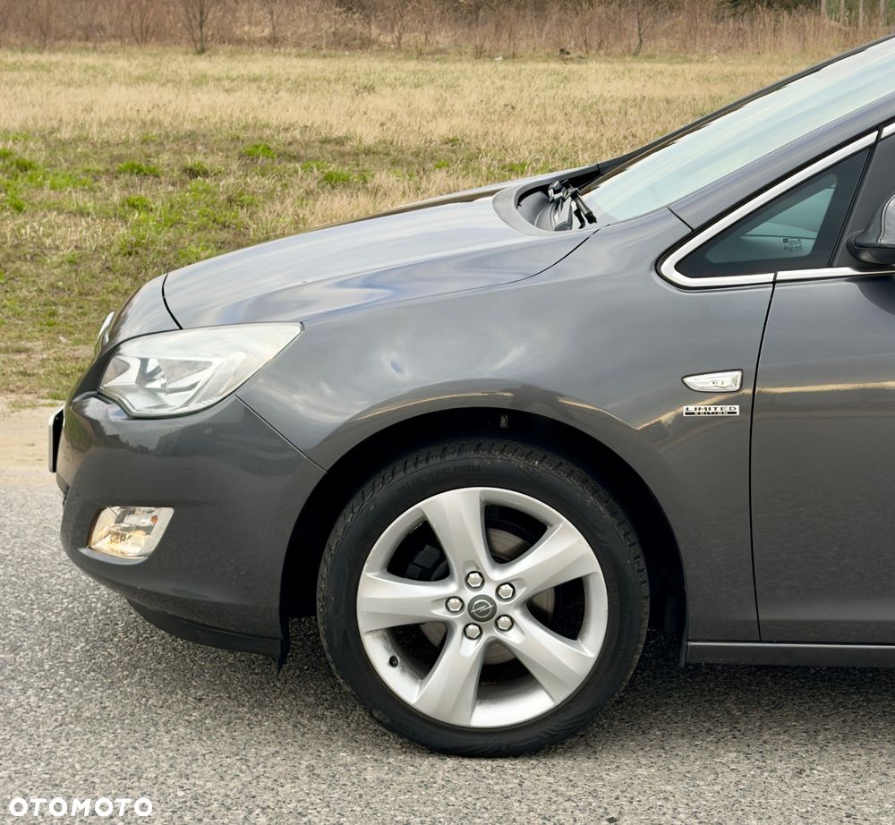 Opel Astra 1.4 Turbo Color Edition - 29