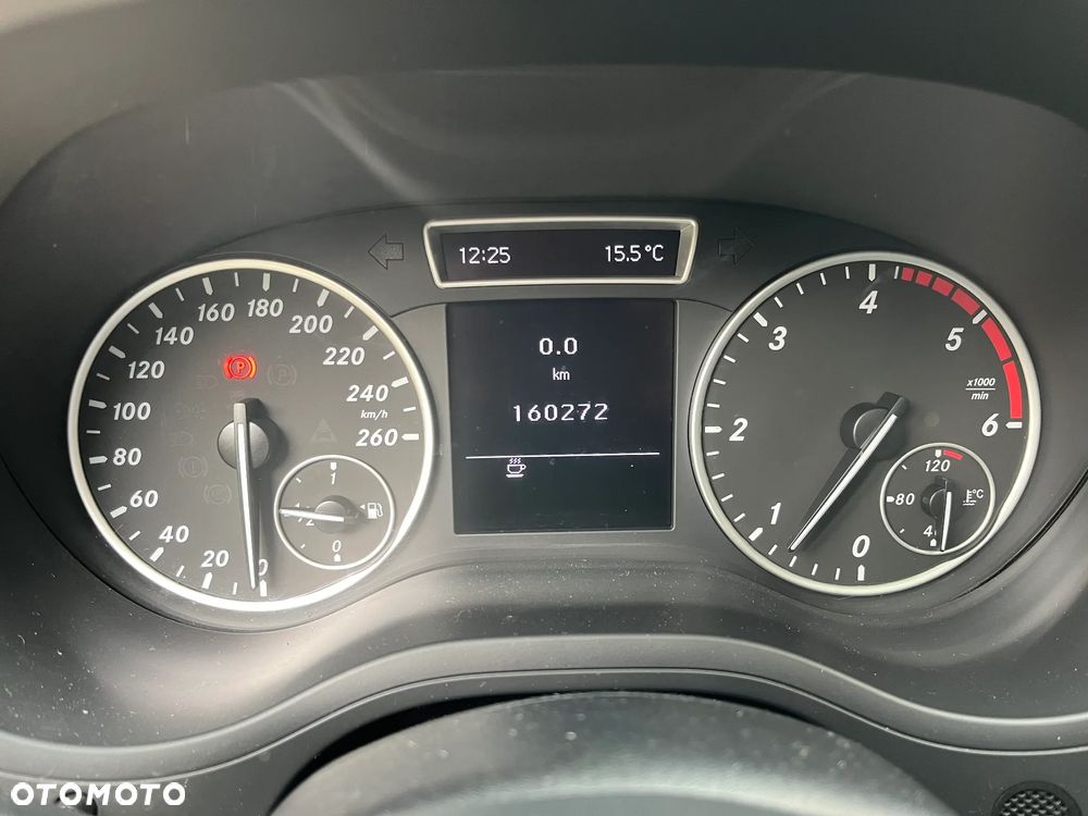 Mercedes-Benz Klasa B 200 CDI (BlueEFFICIENCY) - 23