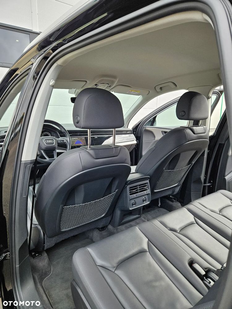 Audi Q7 - 7