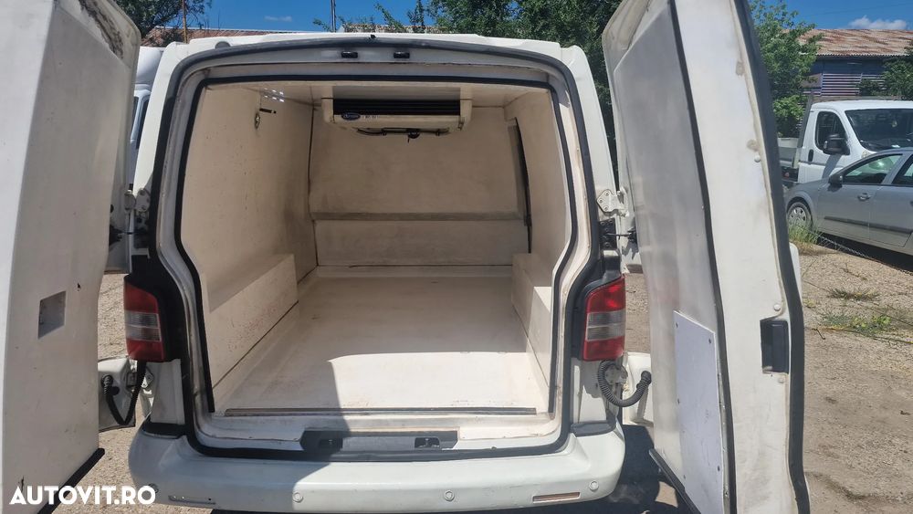 Volkswagen Transporter - 10
