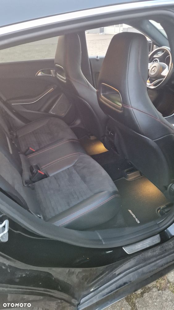 Mercedes-Benz CLA Shooting Brake 220 (CDI) d 7G-DCT AMG Line - 17