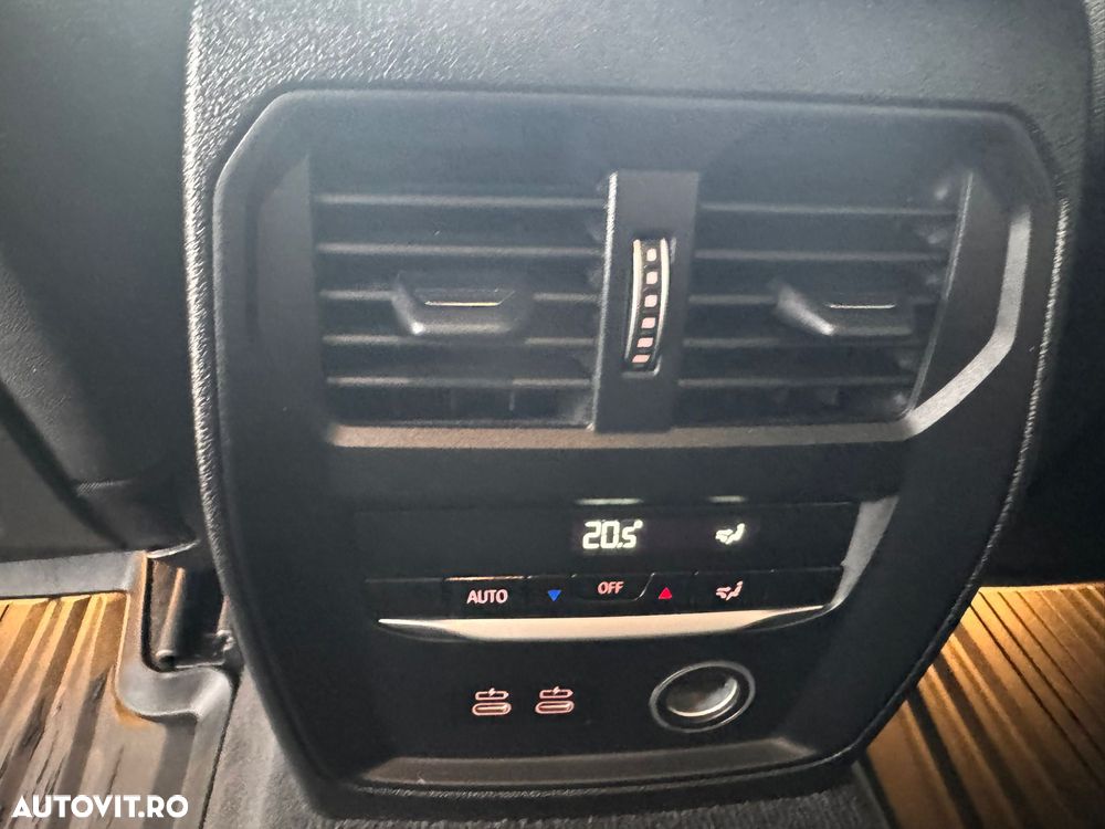 BMW Seria 3 320d xDrive AT - 15