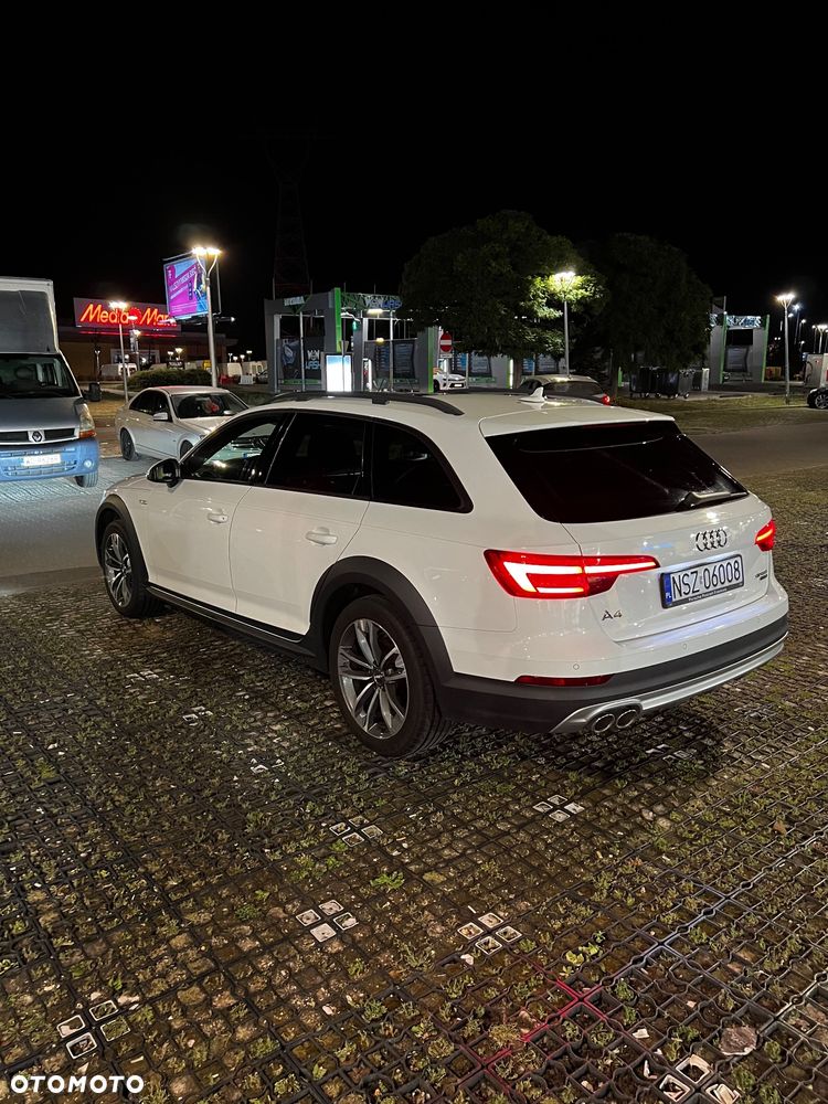 Audi A4 Allroad 2.0 TDI Quattro S tronic - 38