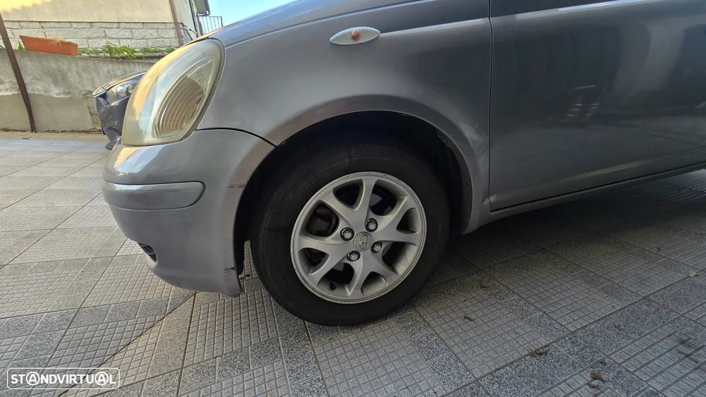 Toyota Yaris 1.0 Sol AC - 2
