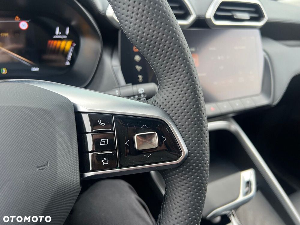 MG ZS Hybrid+ - 18