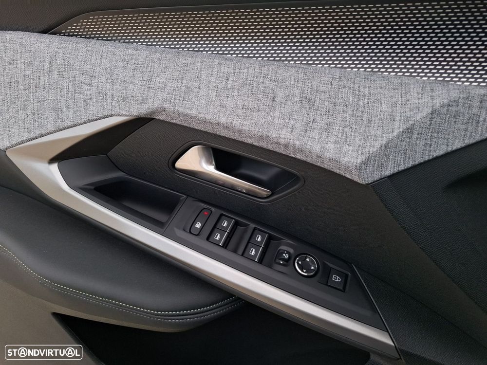 Peugeot 5008 1.6 Plug-in Hybrid GT e-DCS7 - 23