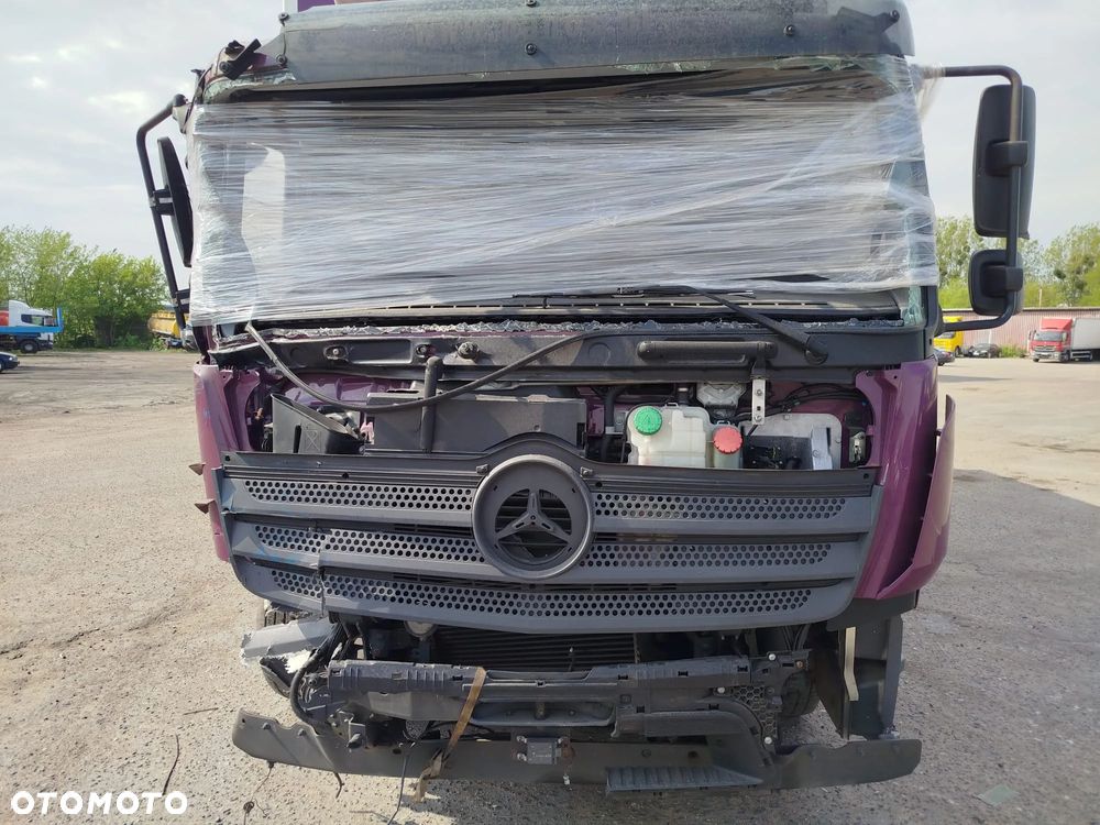 Mercedes-Benz 1222L - 5