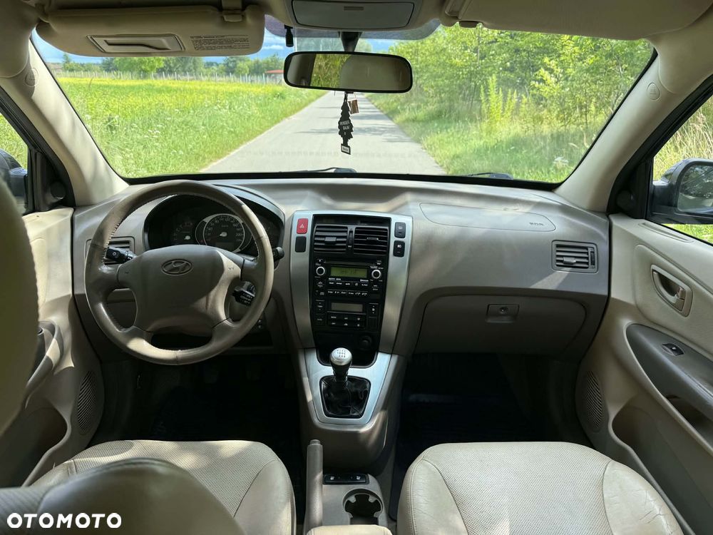 Hyundai Tucson 2.0 CRDi Premium - 8