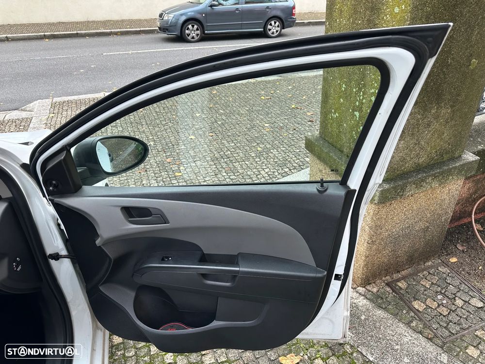 Chevrolet Aveo 1.3 TCDi LS - 21