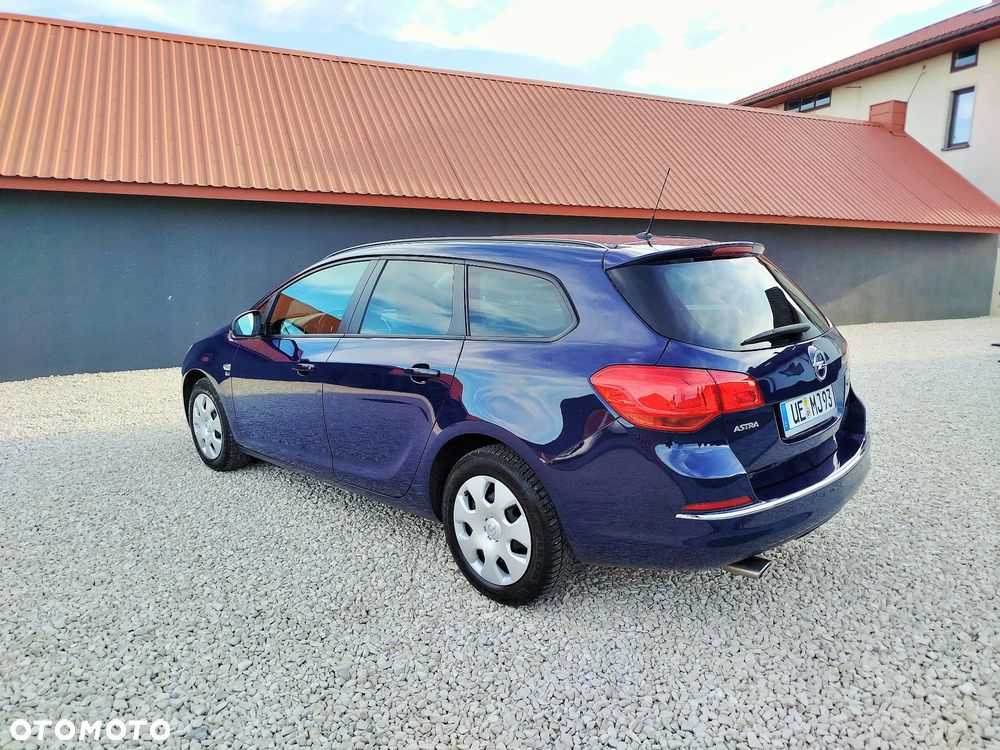 Opel Astra 1.4 Turbo 150 Jahre - 14