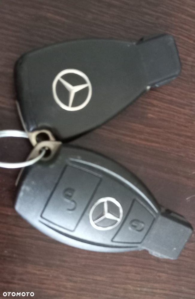Mercedes-Benz Klasa C 180 Kompressor Automatik Sport Edition - 28