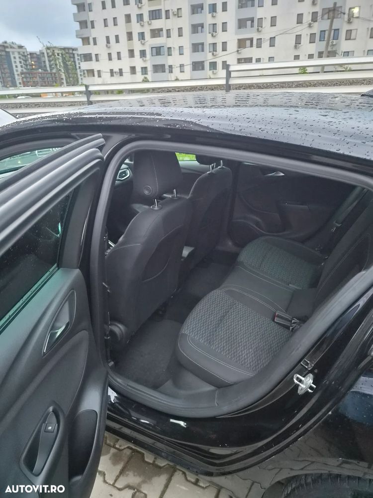 Opel Astra - 16