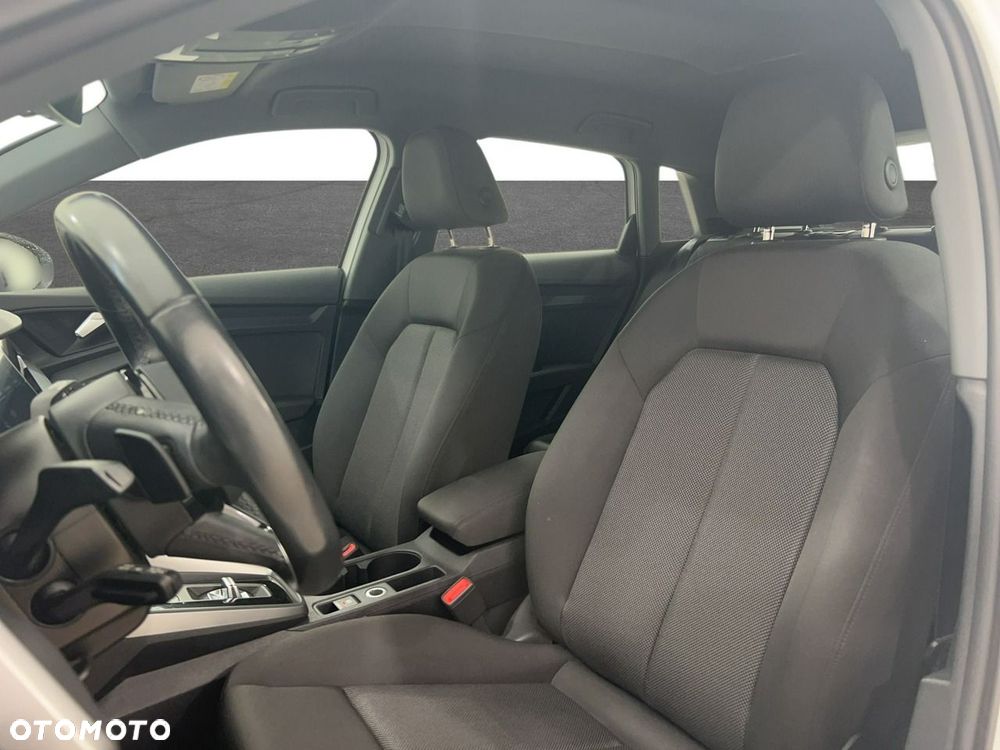 Audi A3 Sportback 35 TFSI mHEV S tronic - 16