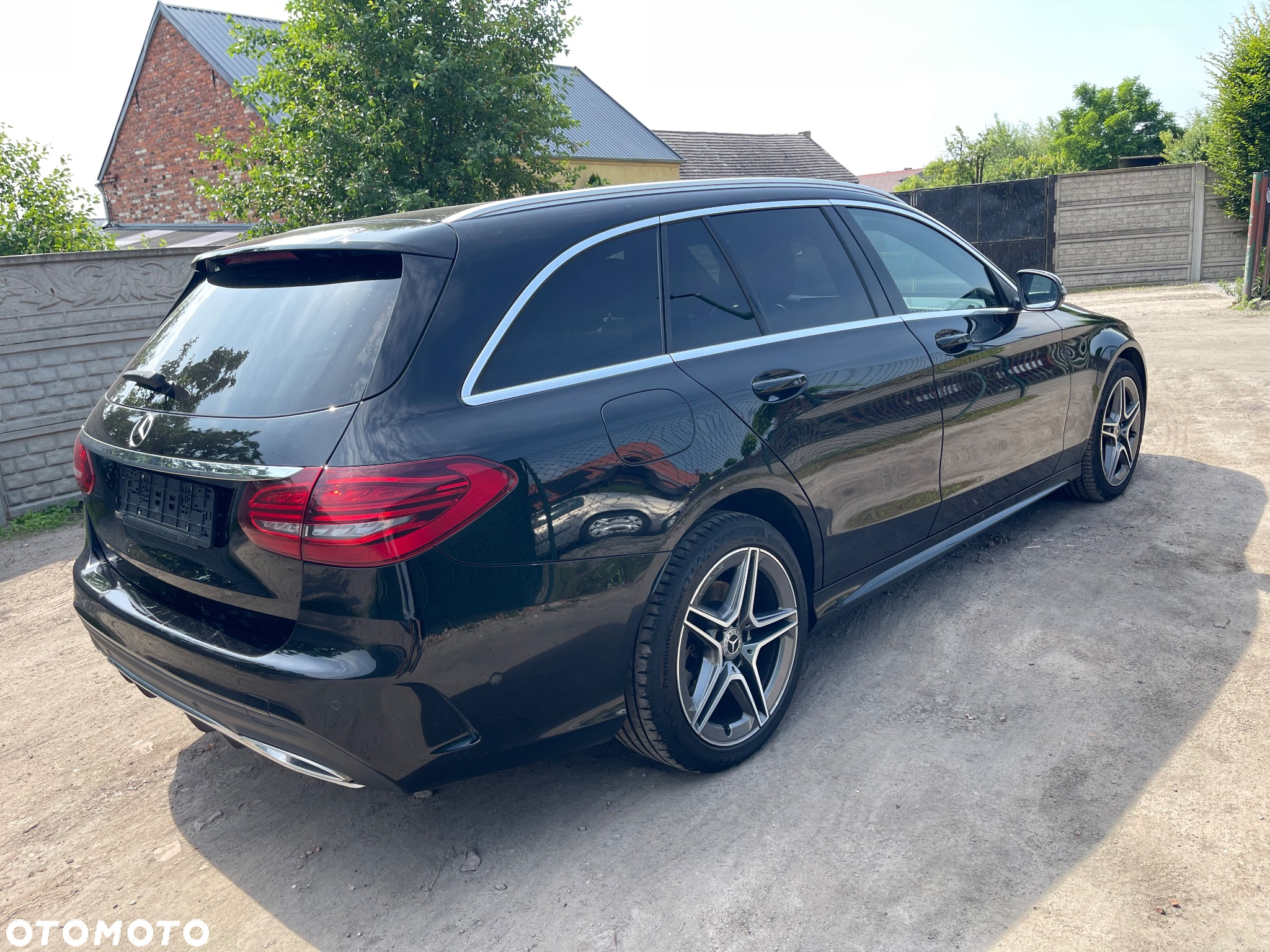 Mercedes-Benz Klasa C 220 d T 9G-TRONIC AMG Line - 10