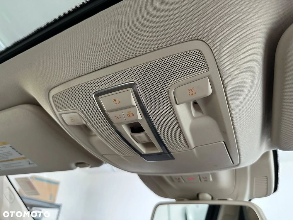 Mercedes-Benz GLS - 20