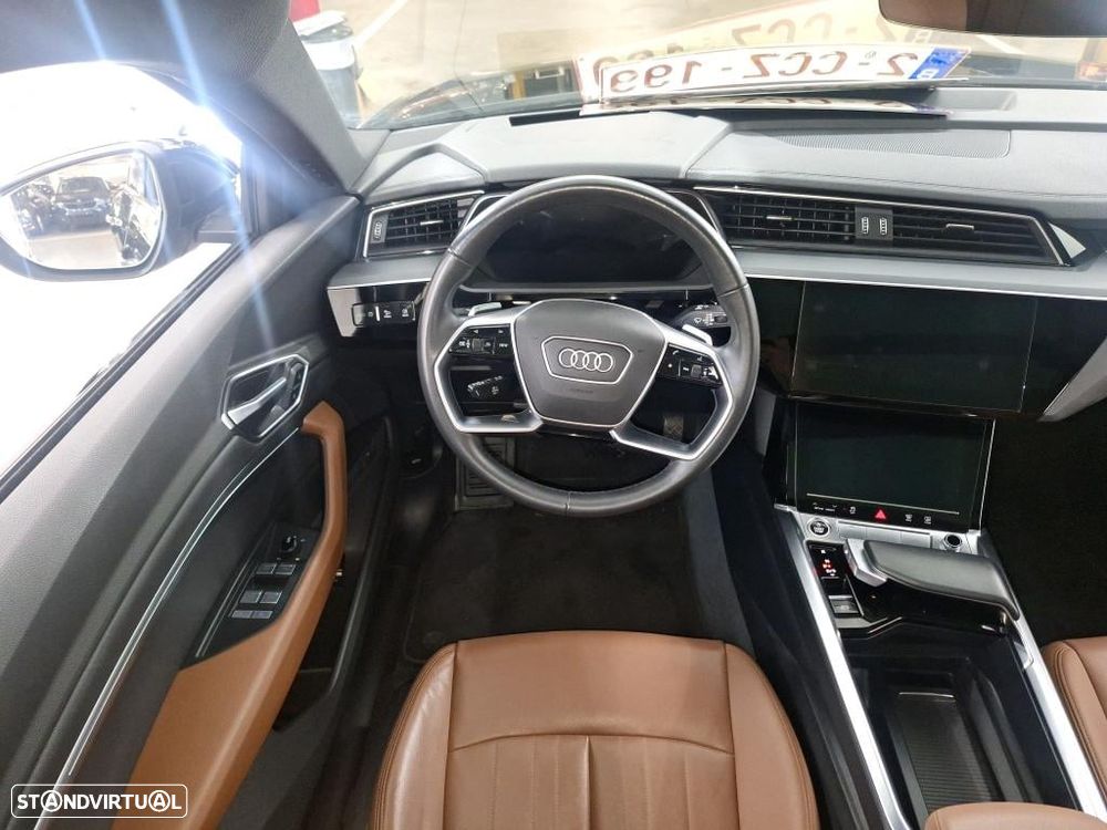 Audi A6 Sportback e-tron - 8