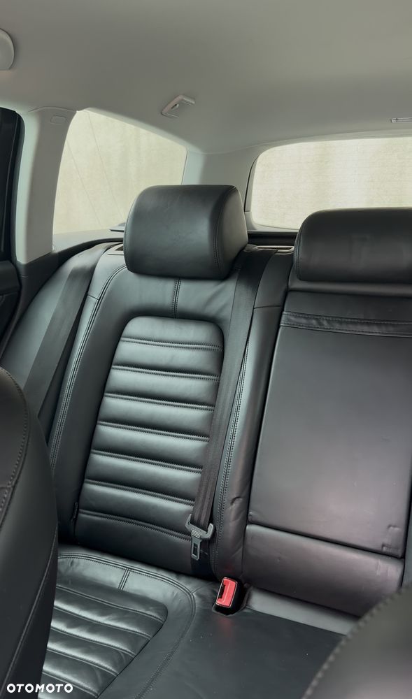 Volkswagen Passat 2.0 TDI DPF DSG Sportline - 10