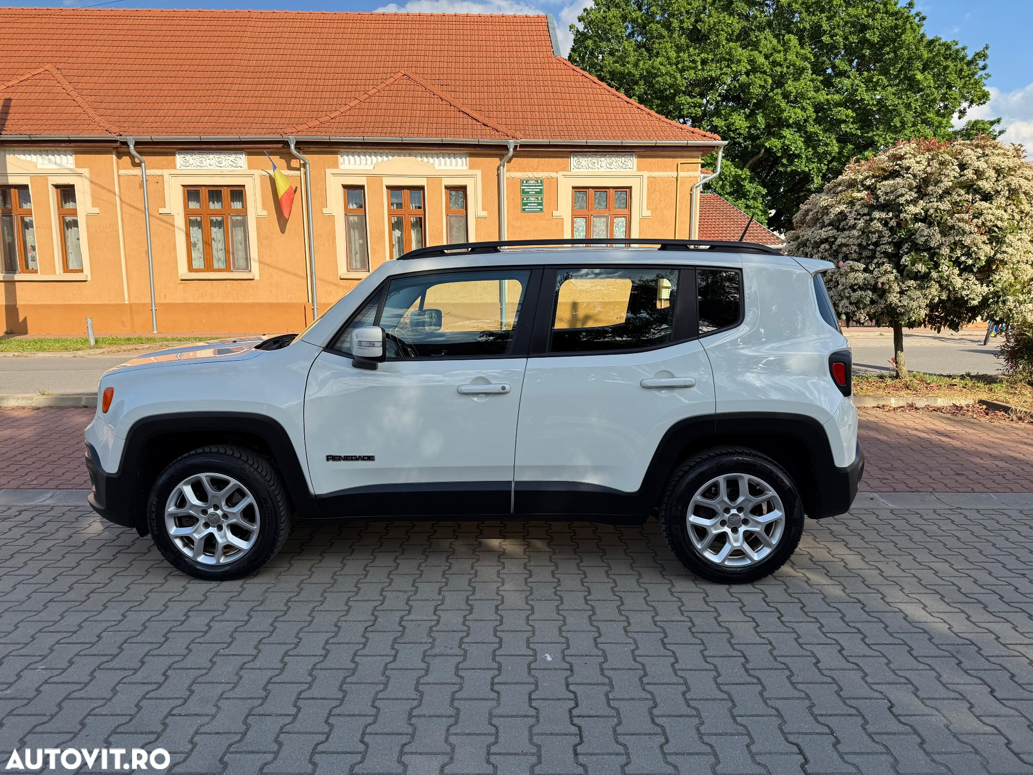 Jeep Renegade 2.0 M-Jet 4x4 Longitude - 2