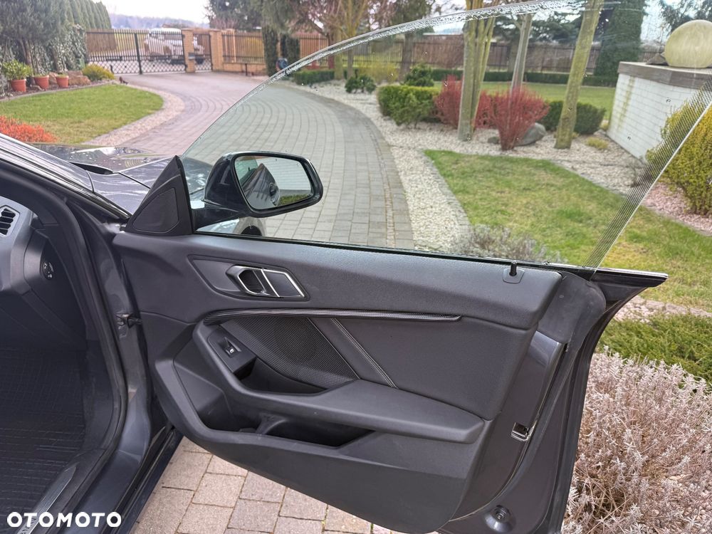 BMW Seria 2 220d Sport Line sport - 25