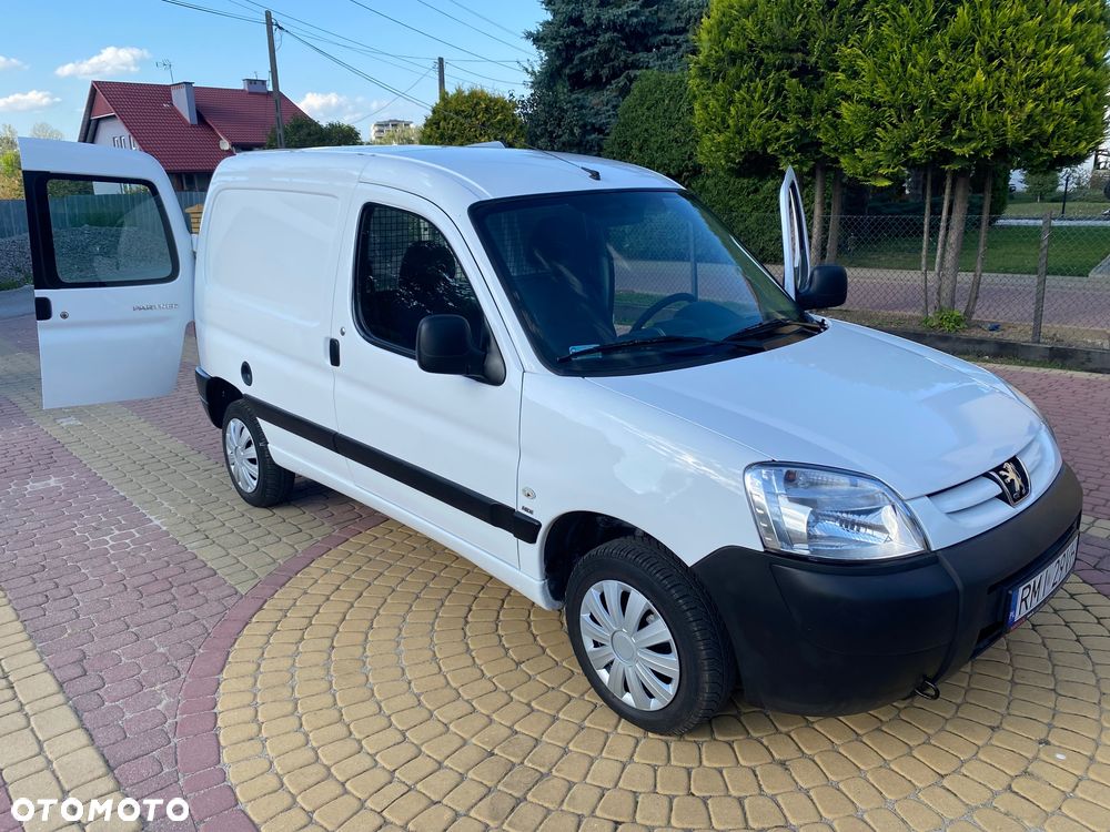 Peugeot PARTNER 1.6HDI NISKI PRZEBIEG 115 zakupiony w salonie w Rzeszowie - 13