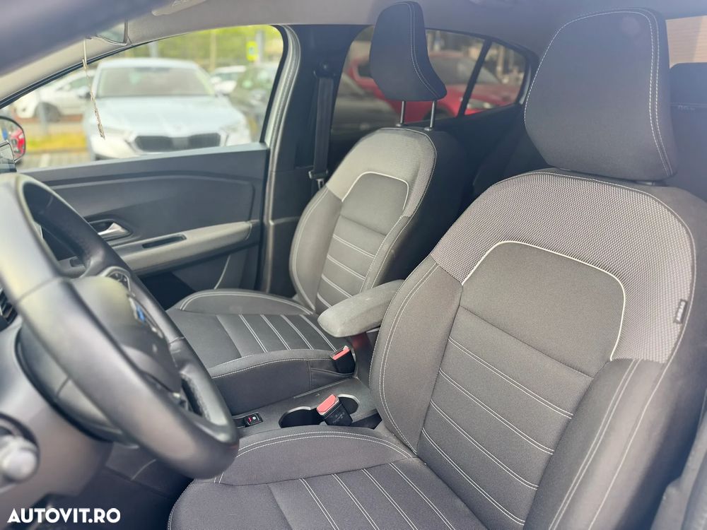 Dacia Logan TCe 90 MT6 Prestige - 8